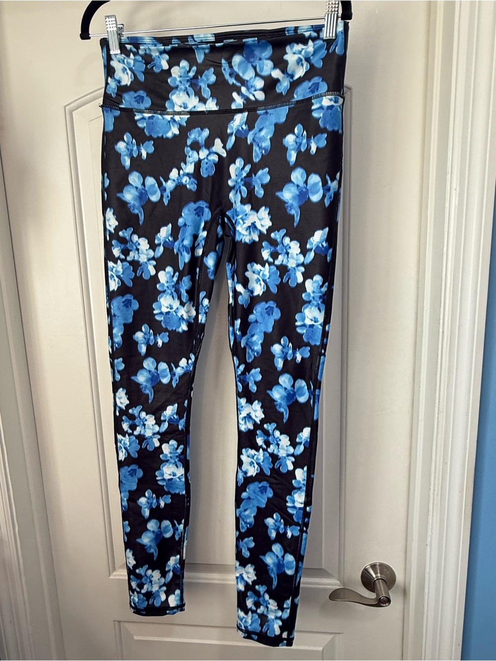 Fabletics Black Leggings with Blue Floral shiny size large